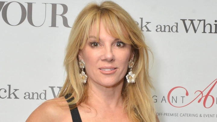 Avery Singer Net Worth: Age, Height, Top Songs & Career 4 Avery Singer Net Worth 2