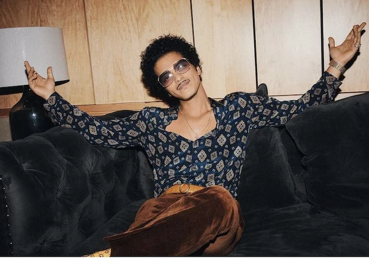 Bruno Mars Net Worth: Songs & Success Story 3 Bruno Mars Net Worth 3