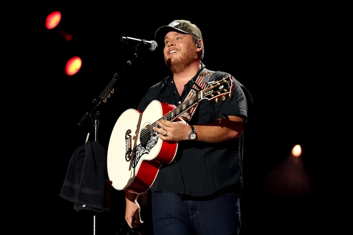 Luke Combs Net Worth: From Small Town to Stardom 2 Luke Combs Net Worth 1
