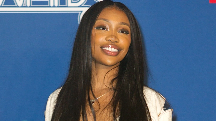 SZA Net Worth: Life, Music & Success 4 SZA Net Worth 2