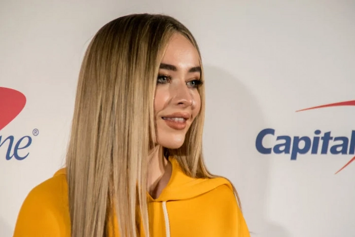Sabrina Carpenter Net Worth: Age, Height, Top Songs & Career 6 Sabrina Carpenter Net Worth 4
