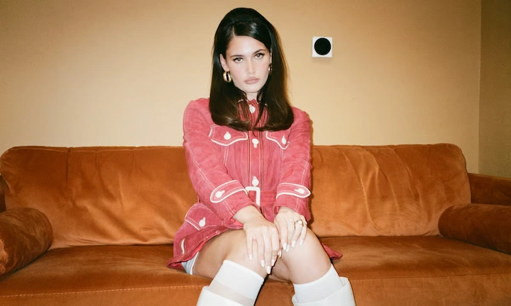 Sienna Spiro Net Worth: Songs & TikTok Fame 2 Sienna Spiro Net Worth