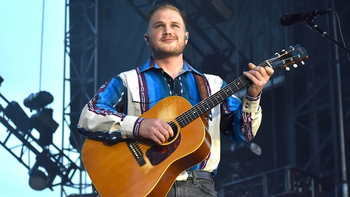 Zach Bryan Net Worth: From Navy to Stardom 4 Zach Bryan Net Worth 2